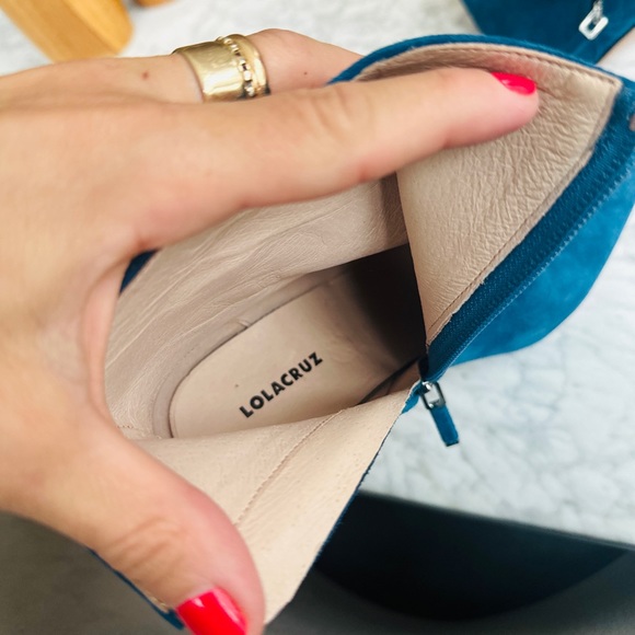 LOLACRUZ Suede “Austro” Ankle Boots 💙 Brand new, Never Worn 💙 size 6 - Picture 4 of 10